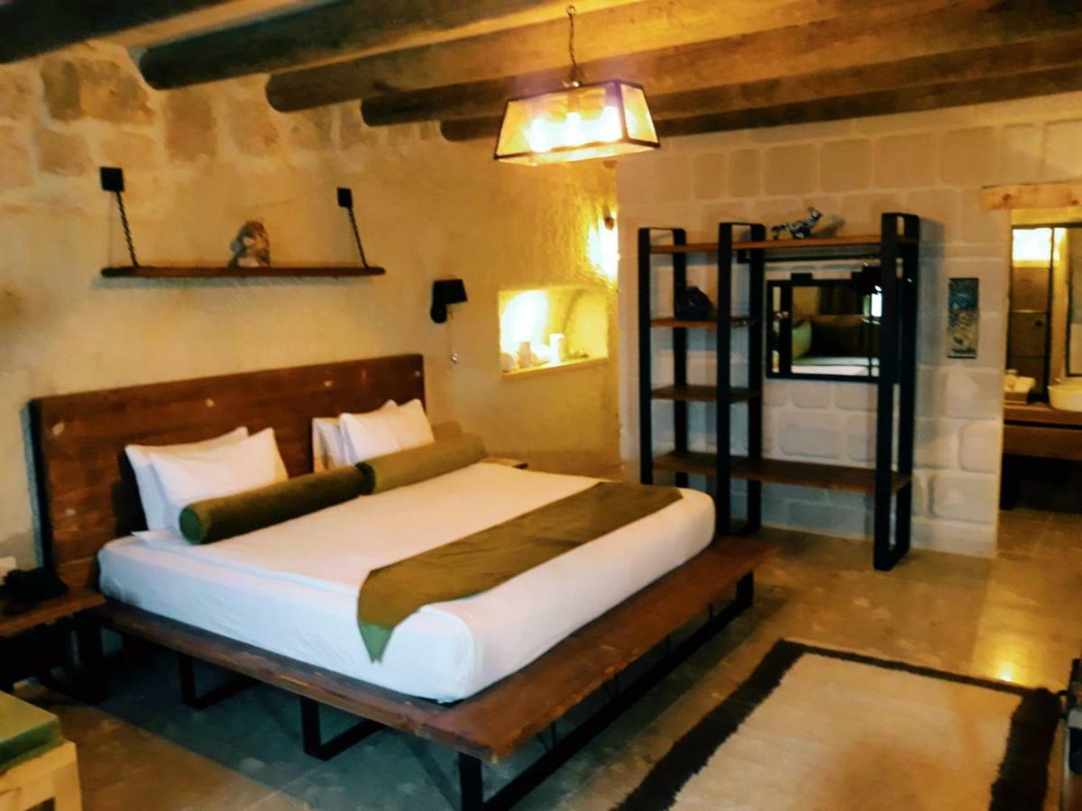 גורמה Agarta Cave Hotel מראה חיצוני תמונה